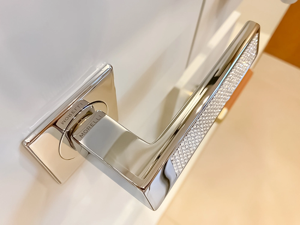 Ручка дверная DOLCE VITA S1 CRO раздельная на квадратной розетке, цвет - хром, латунь фото купить в Новосибирске